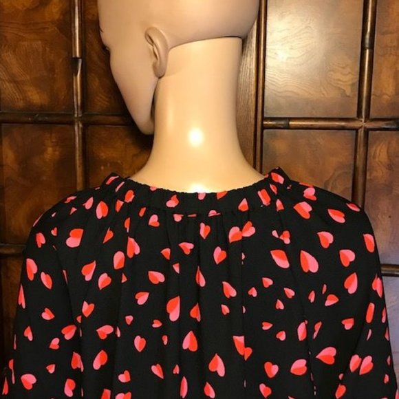 Ann Taylor Hearts Bell Sleeve Curve Hem Top - Picture 11 of 16